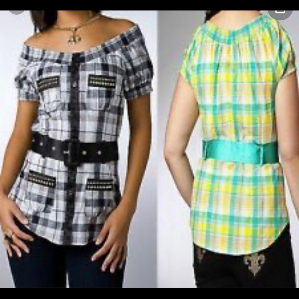 Dereon women 1X plus vintage all stars belted top